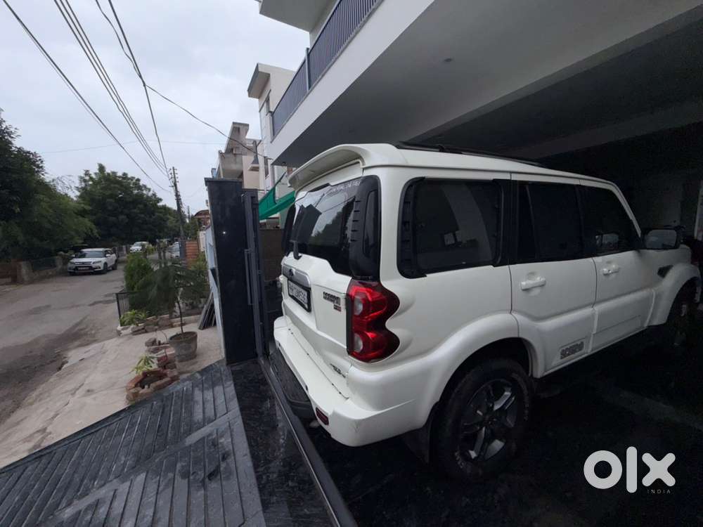 Mahindra Scorpio Classic 2019