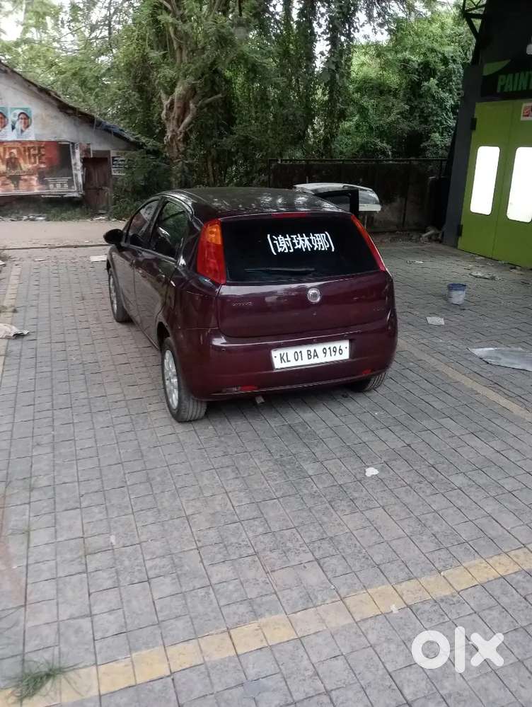 Fiat Punto 2011 Petrol 70000 Km Driven