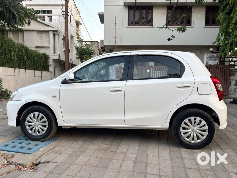 Toyota Etios Liva [2010-2017] 1.2 J Ps, 2017, Petrol