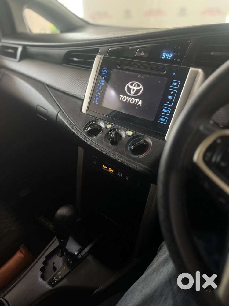 Toyota Innova Crysta 2.8 Gx At, 2020, Petrol