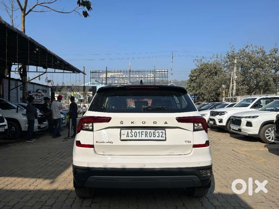 Skoda Kushaq Ambition 1.5l Tsi Mt, 2023, Petrol