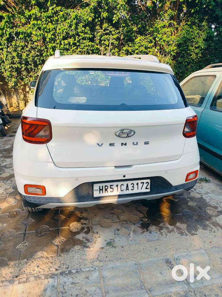 Hyundai Venue 2020 Petrol 53000 Km Driven