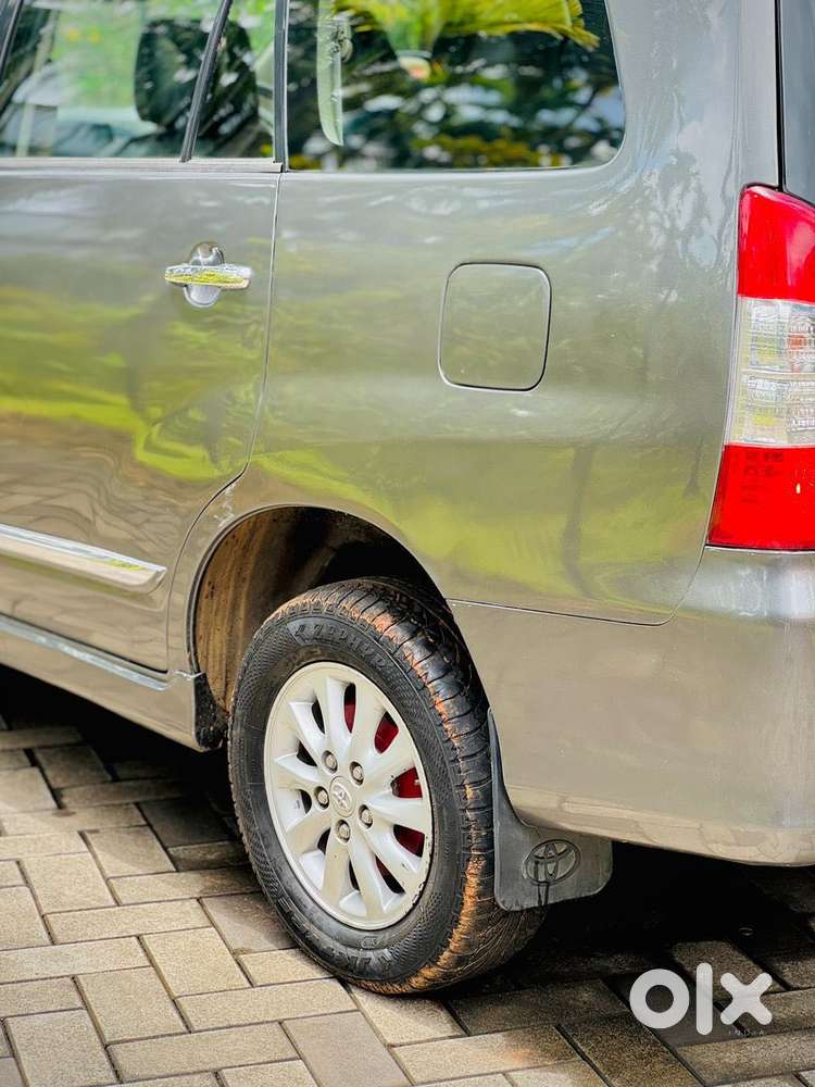 Toyota Innova 2.5 V 7 Str, 2014, Diesel