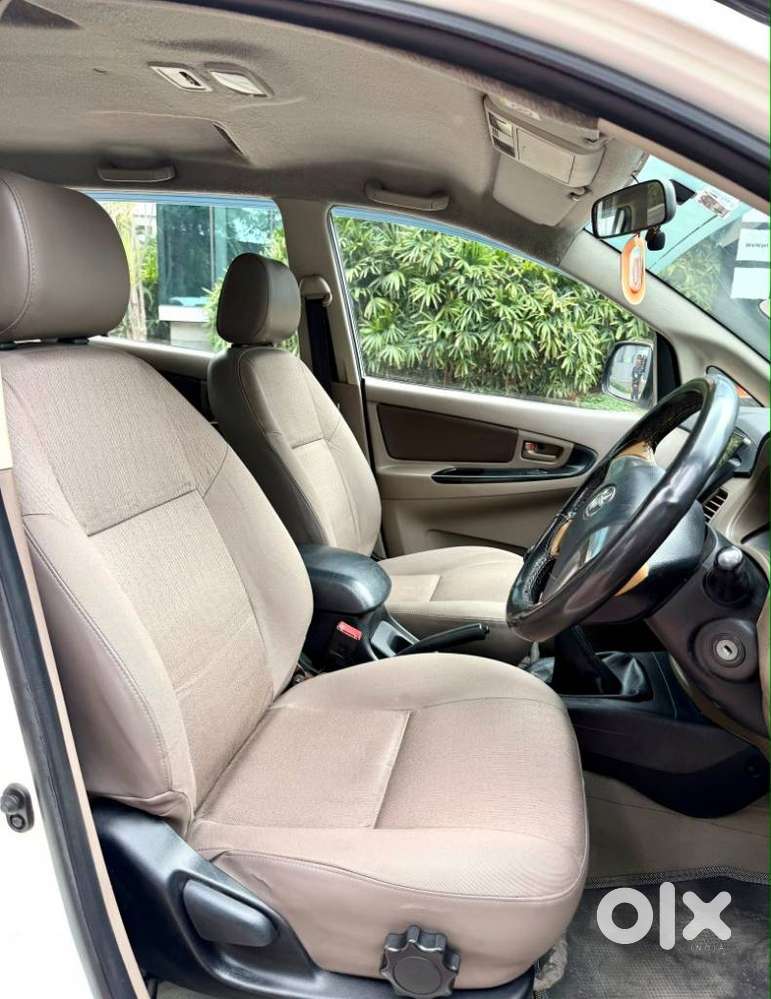 Toyota Innova 2.5 G (diesel) 7 Seater, 2015, Diesel