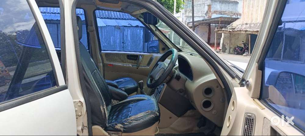 Tata Safari 2011