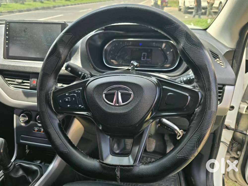 Tata Nexon 1.2 Revotron Xt, 2020, Petrol