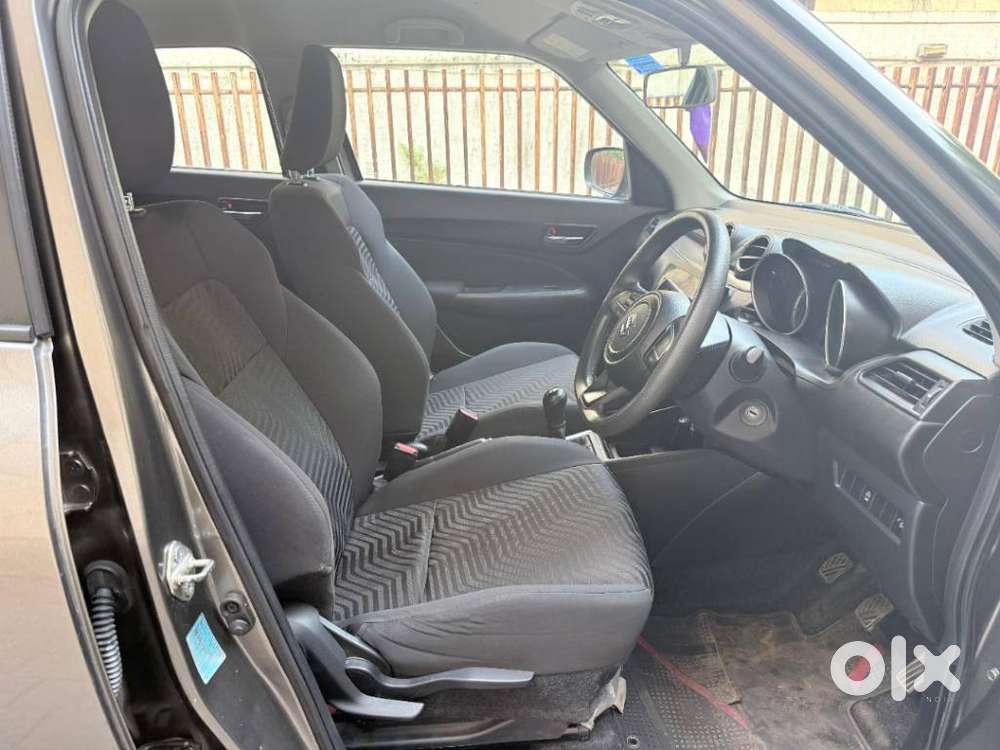 Maruti Suzuki Swift Vxi + Manual, 2022, Petrol