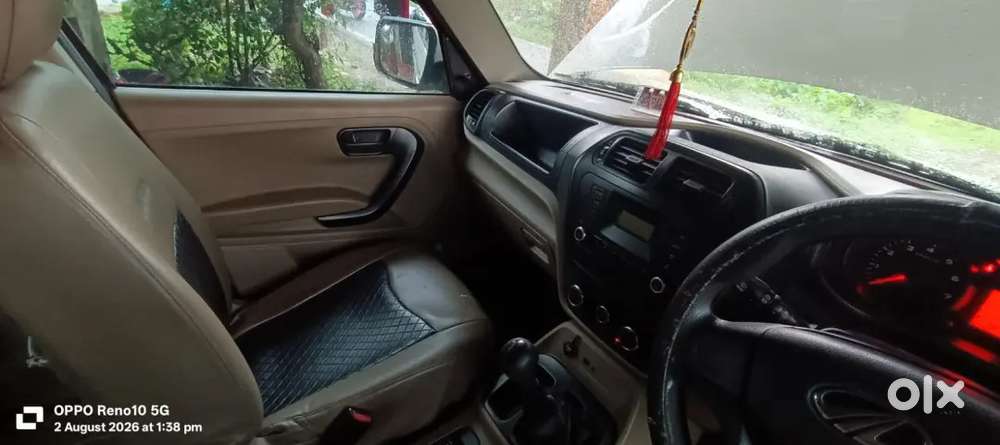 Mahindra Tuv 300 2017