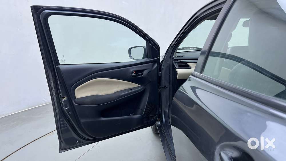 Toyota Glanza 1.2 S Amt, 2022, Petrol