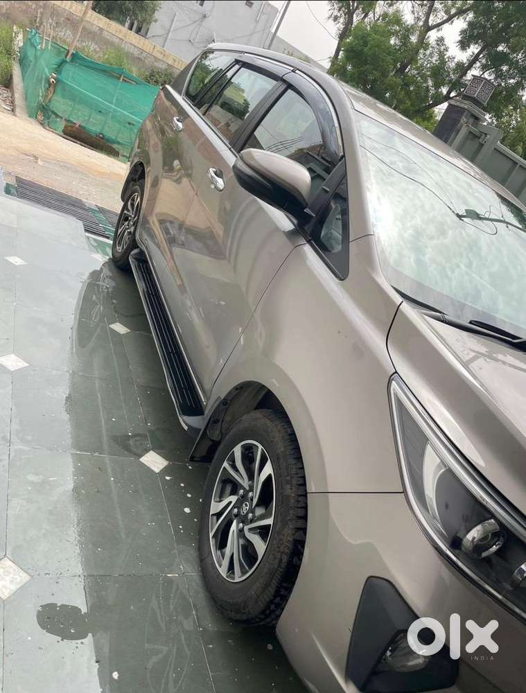 Toyota Innova Crysta 2022 Petrol Well Maintained