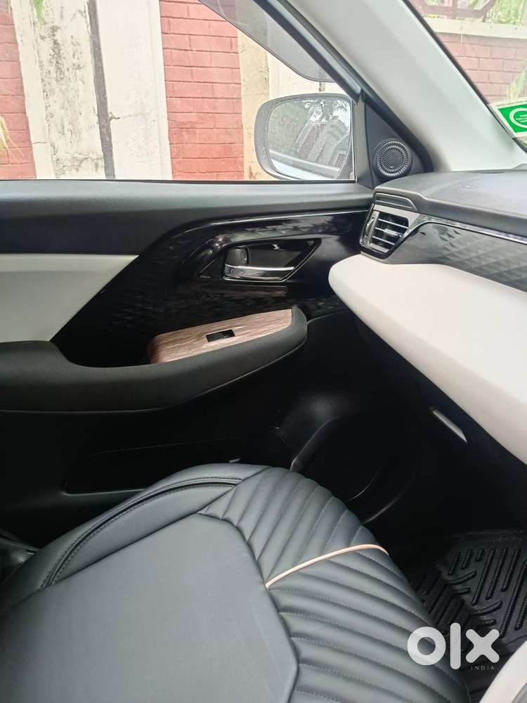 Maruti Victoris Vxi Cng In Showroom Condition