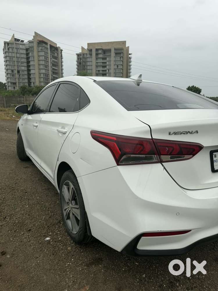 Verna Autometic Desial Top