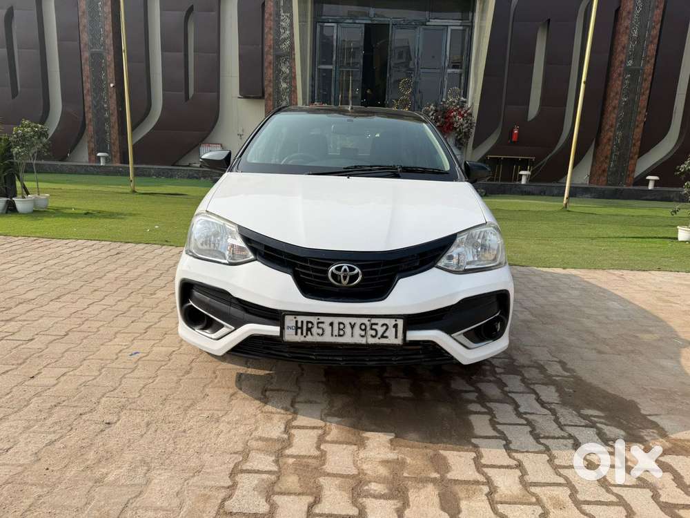 Toyota Etios Liva 1.2 V, 2019, Petrol