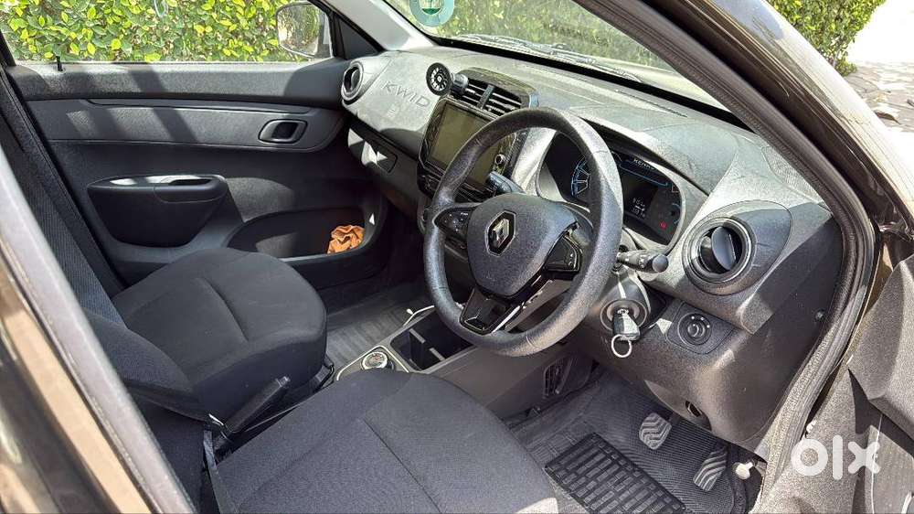 Renault 2025 Kwid 2025 Petrol 10500 Km Driven
