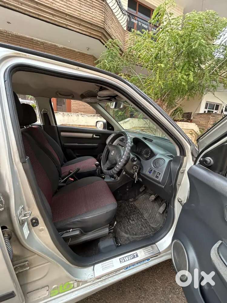 Maruti Suzuki Swift 2009 Petrol 81000 Km Driven