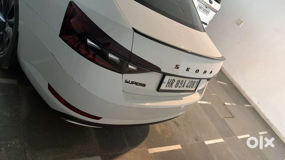 Skoda Superb Petrol 2022