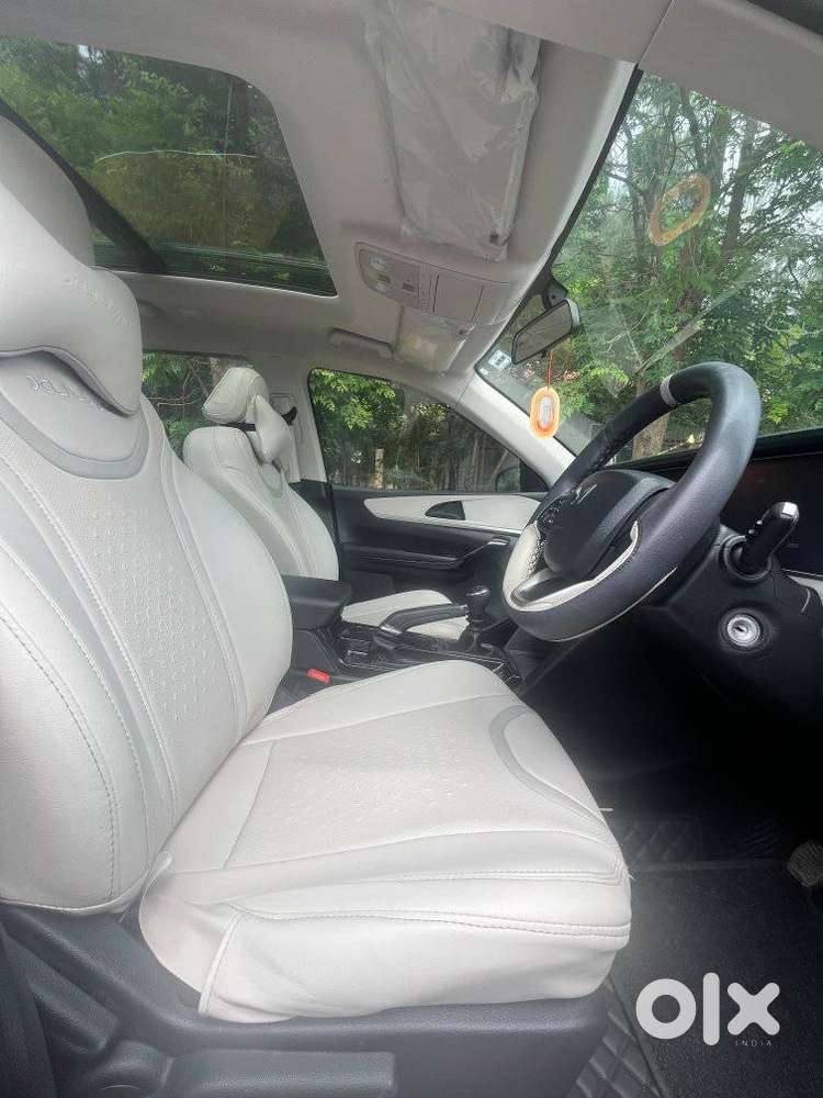 Mahindra Xuv700, 2023, Diesel