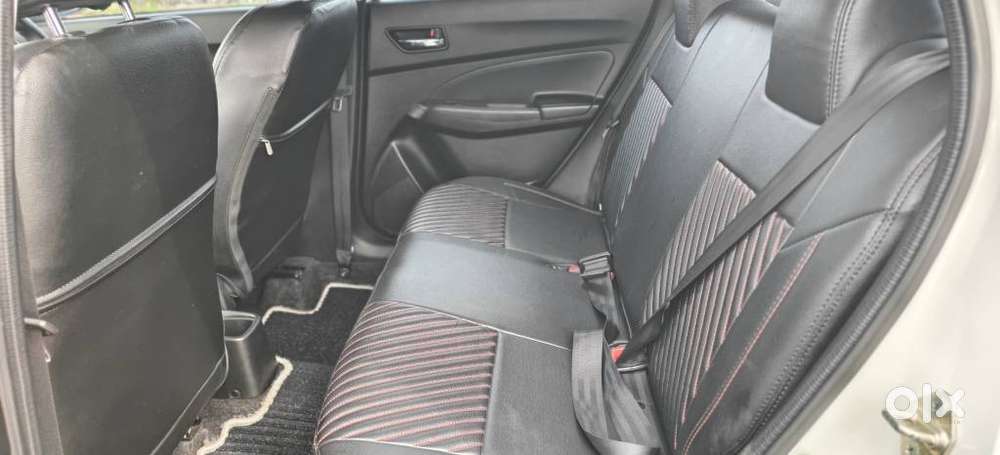 Maruti Suzuki Swift Vxi + Manual, 2024, Petrol