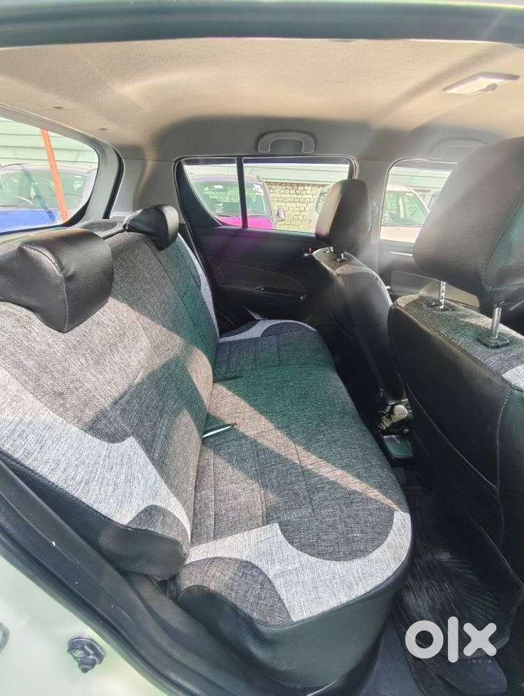 Maruti Suzuki Swift Vxi + Manual, 2014, Petrol