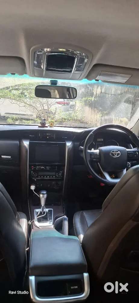 Toyota Fortuner 2017 Diesel 125000 Km Driven