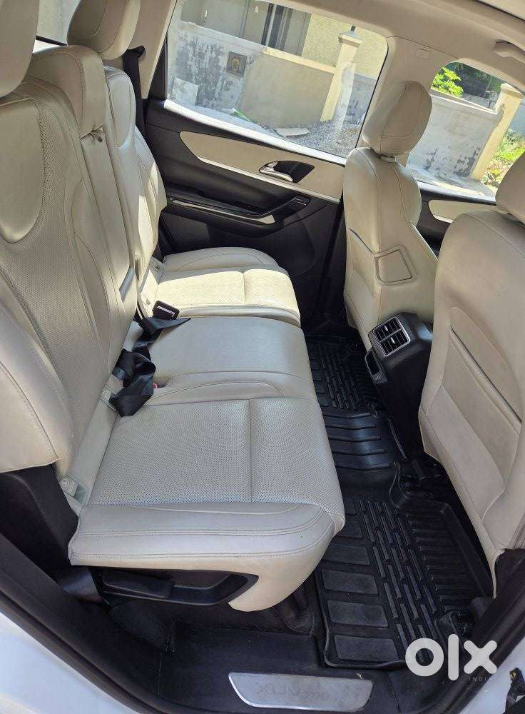 Mahindra Xuv700 2.2 Ax 7 Diesel Mt Luxury Pack Str, 2024, Diesel