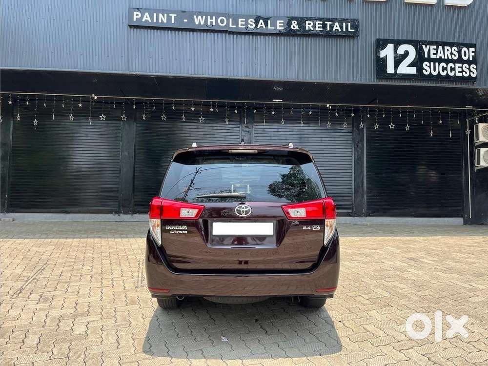 Innova Crysta 2.4z