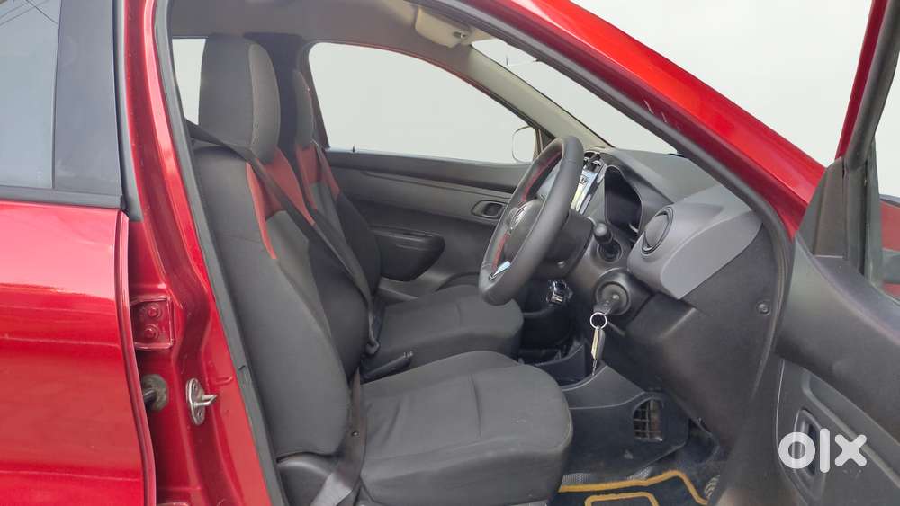 Renault Kwid 2019-ongoing 1.0 Rxt Amt (o), 2017, Petrol