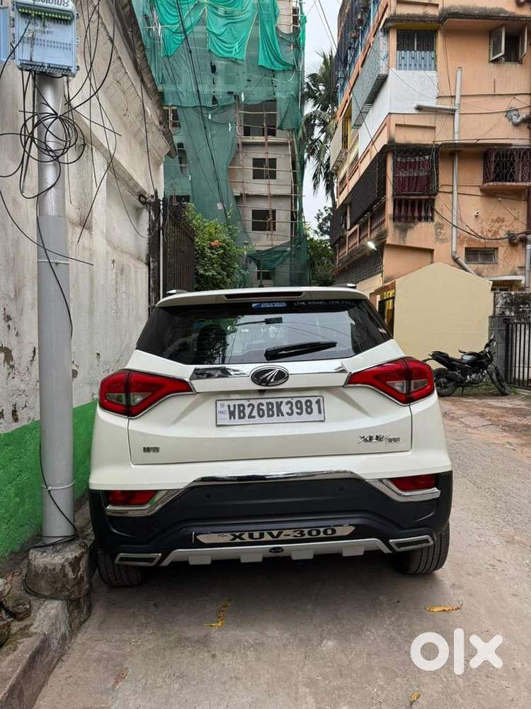 Mahindra Xuv300 2019 Petrol Well Maintained