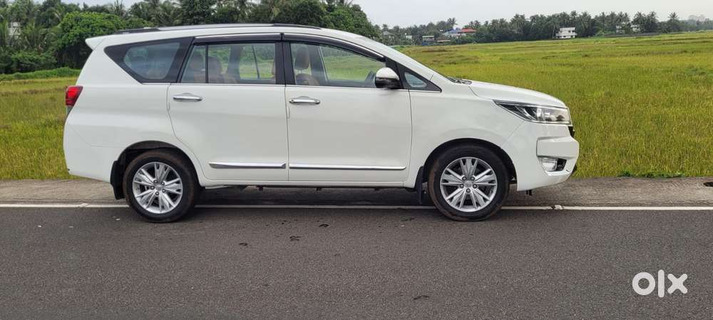 Toyota Innova Crysta 2.8 Gx At, 2019, Petrol