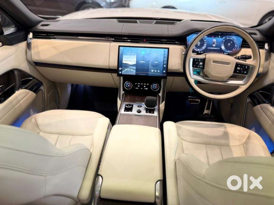 Land Rover Range Autobiography Lwb 4.4 Petrol 7 Str, 2023, Petrol