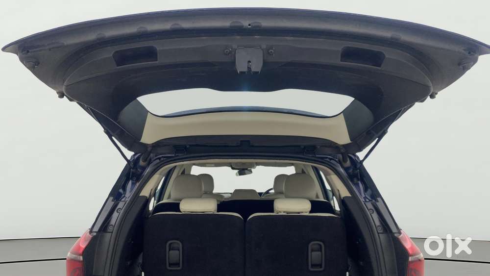 Mahindra Xuv700 2.2 Ax 7 Diesel At Luxury Pack Str Awd, 2022, Diesel