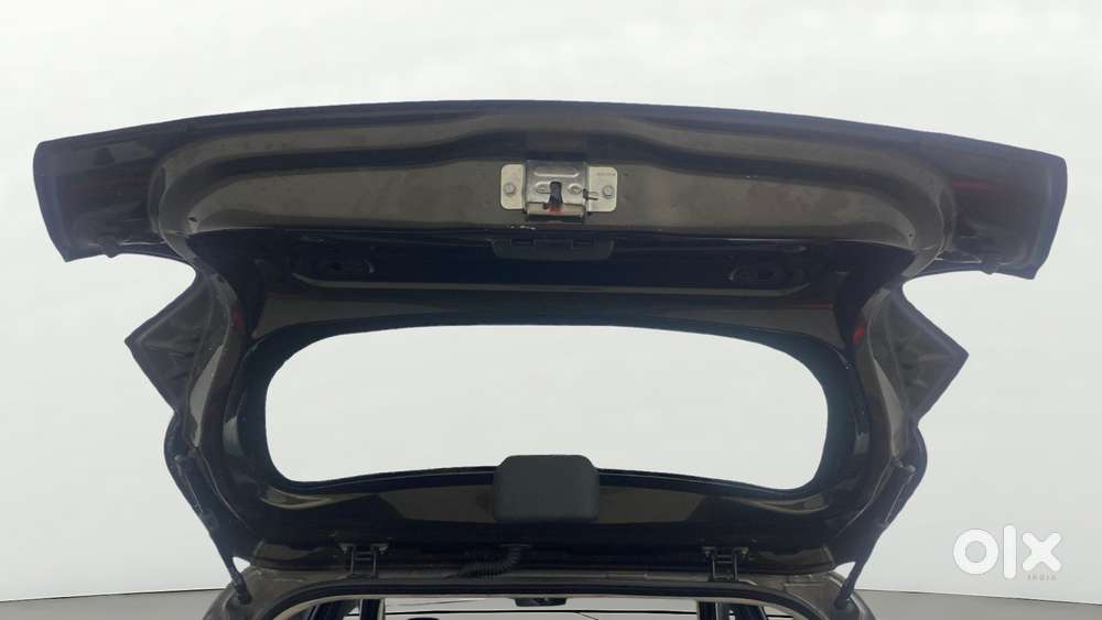 Renault Kwid 2015-2019 1.0 Rxt (o), 2018, Petrol