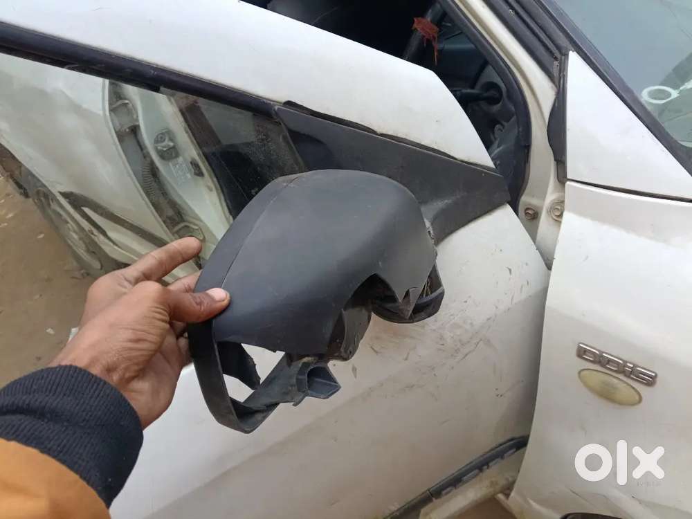 Nice Car Jisko Bhi Lena Hai Le Lo