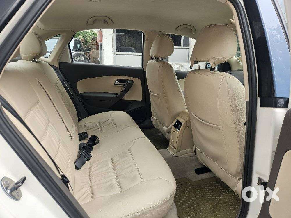 Volkswagen Vento Ipl Ii Petrol Highline At, 2011, Petrol