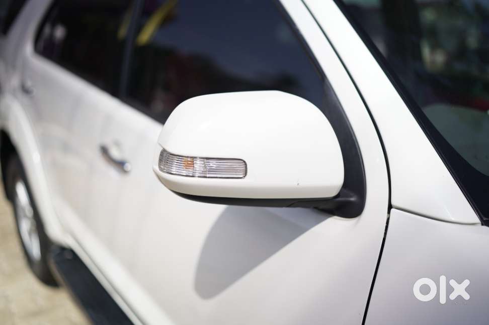 Toyota Fortuner 3.0 4x2 Automatic, 2012