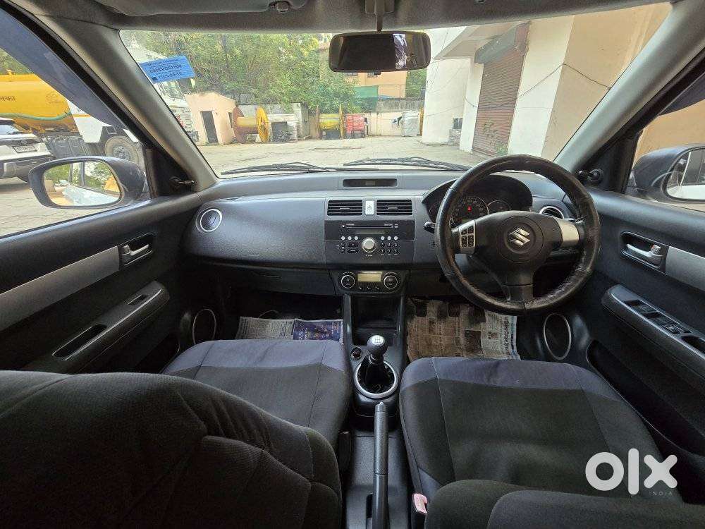 Maruti Suzuki Swift Zxi, 2011, Petrol