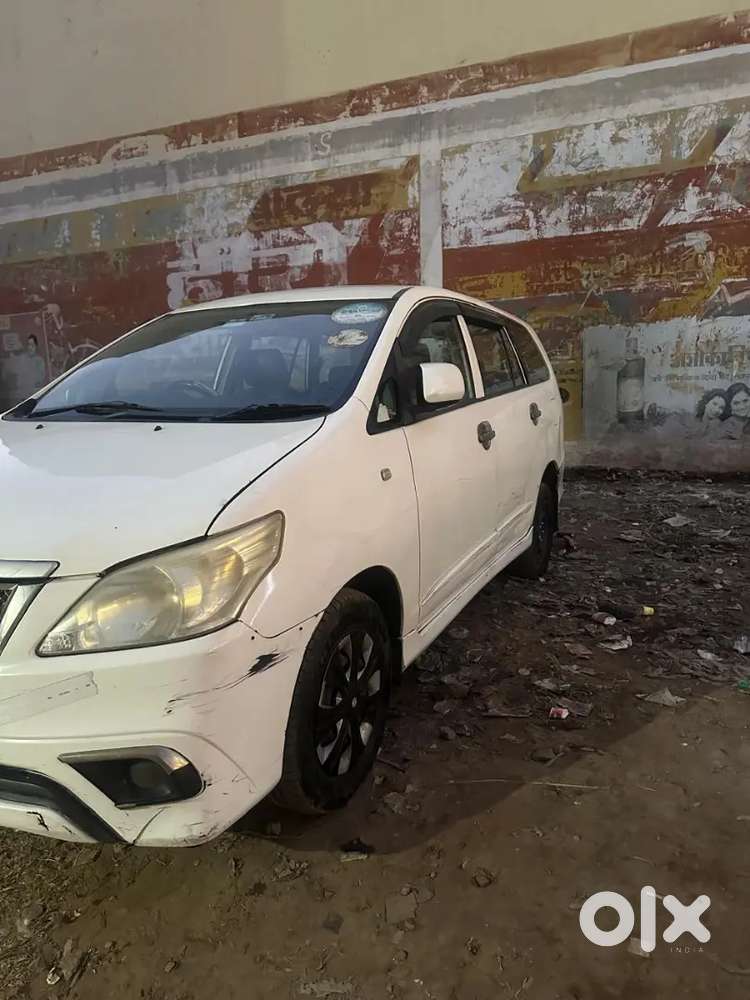 Toyota Innova 2015 Diesel Well Maintained