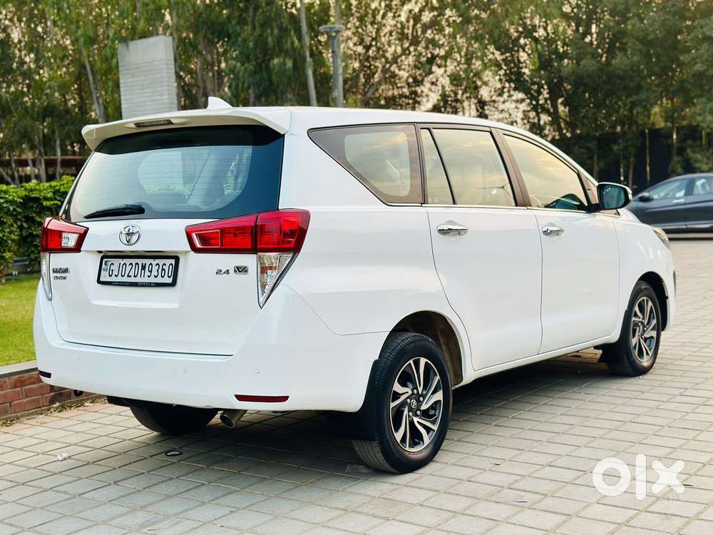 Toyota Innova Crysta 2.4 V, 2022, Diesel