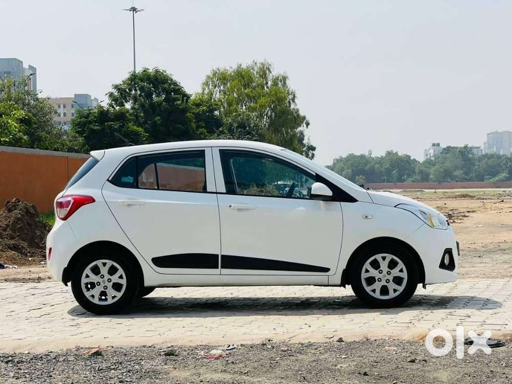 Hyundai Grand I10 Sportz O 1.2, 2015, Petrol