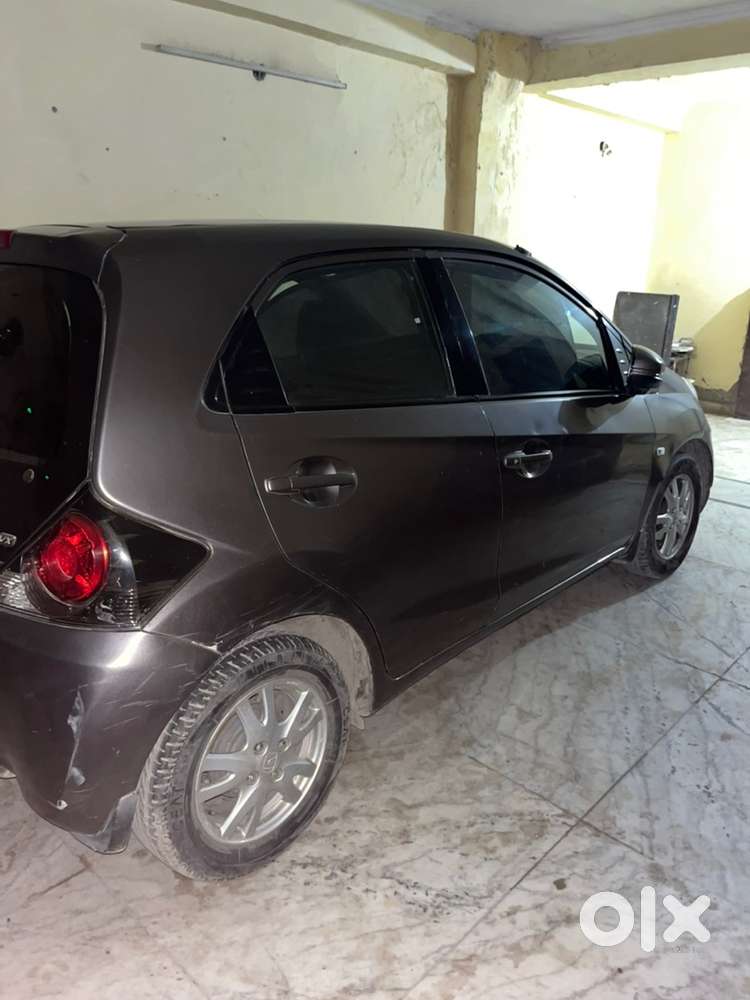 Honda Brio 2014 Km Driven