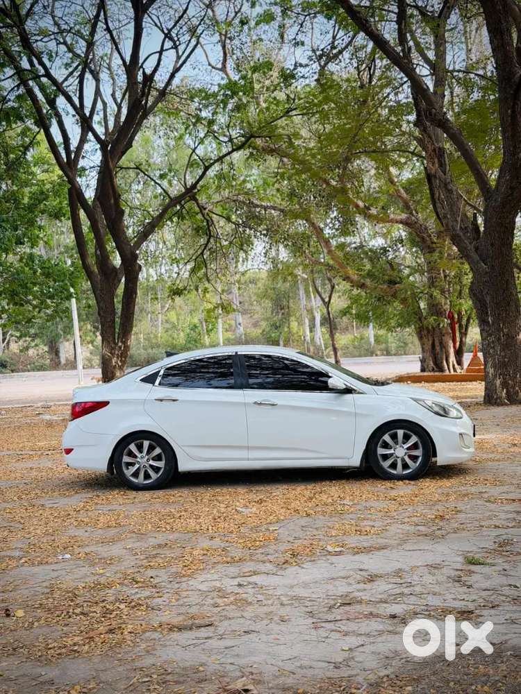 Hyundai Verna 2012 Diesel 93512 Km Driven