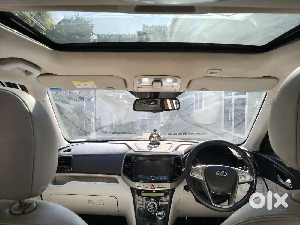Xuv300 Very Good Condition W8