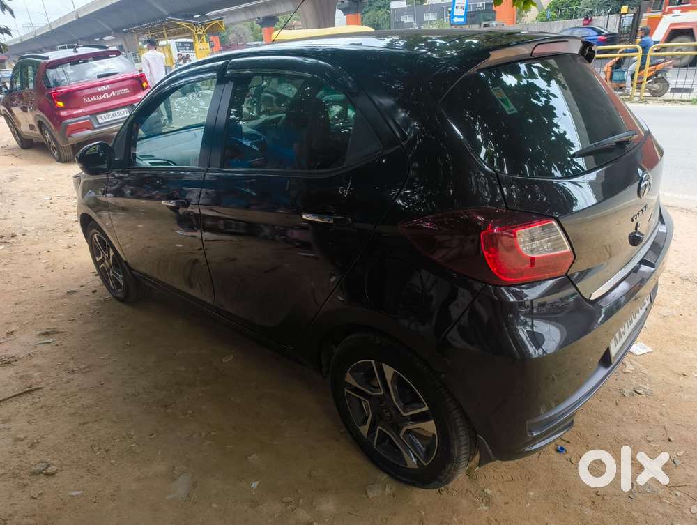 Tata Tiago, 2023, Petrol