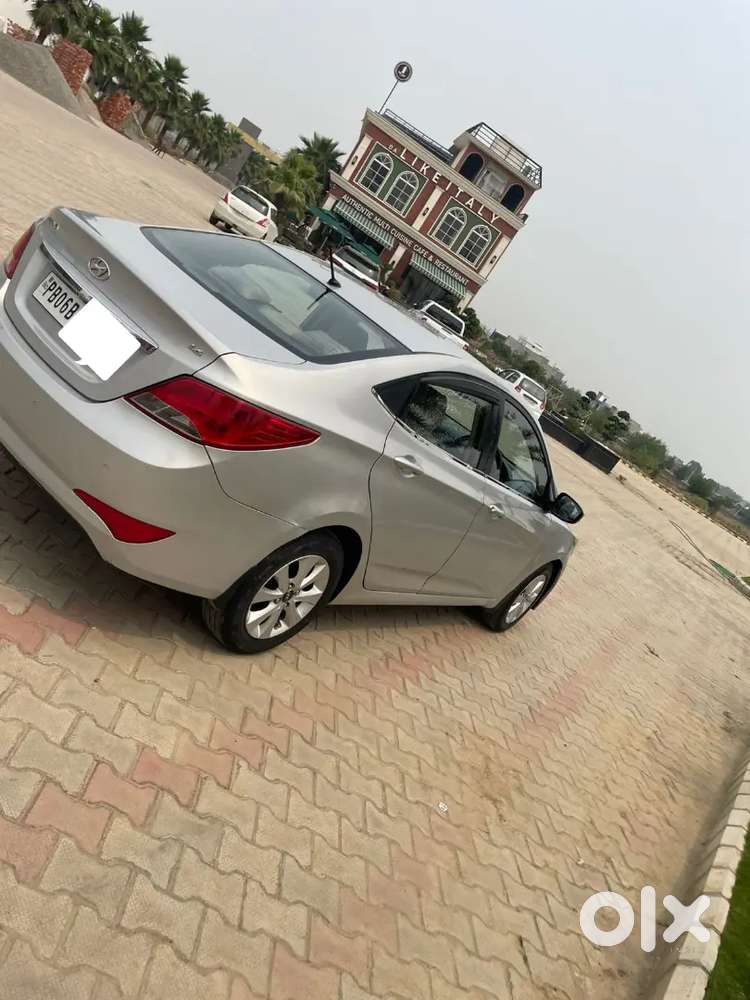 Hyundai Verna 2015