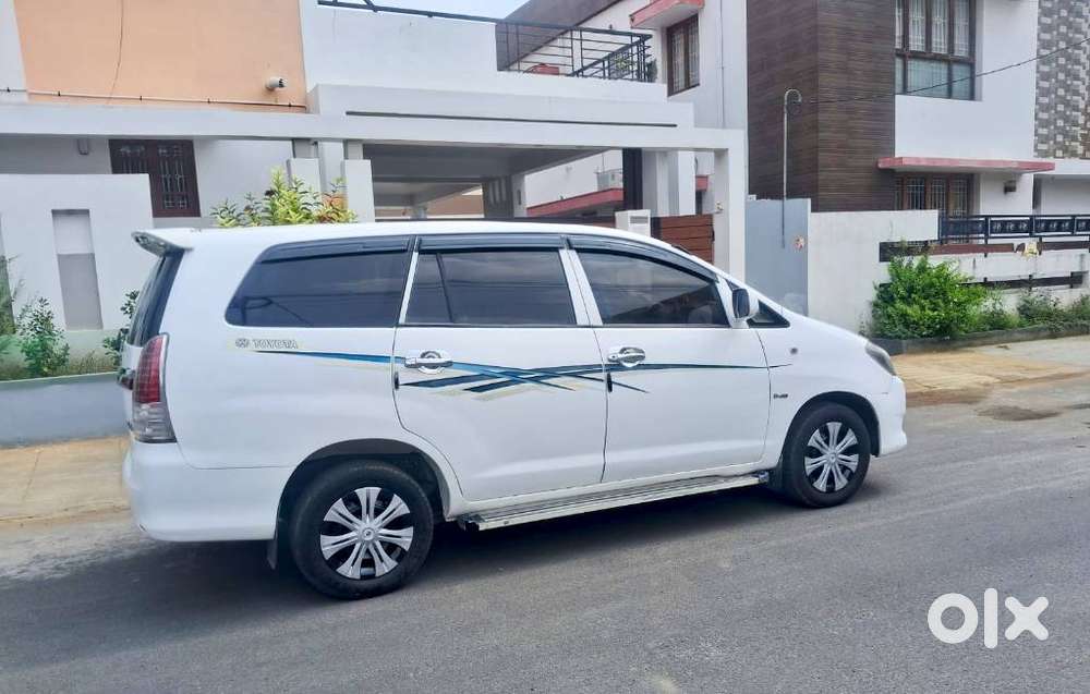 Toyota Innova 2004-2011 2.5 G4 Diesel 8-seater, 2006, Diesel