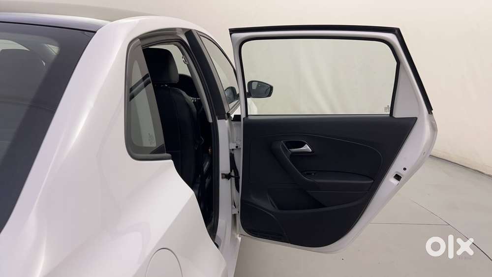 Volkswagen Ameo 1.5 Tdi Highline At 16 Alloy, 2019, Diesel