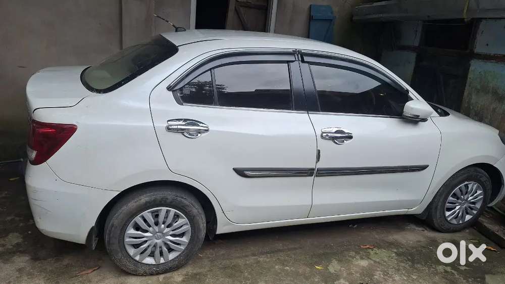 Maruti Suzuki Dzire 1.2 Lxi 2017