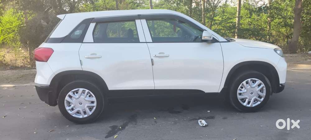 Maruti Suzuki Brezza 1.5 Lxi Smart Hybrid, 2021, Petrol