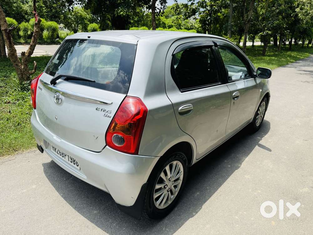 Toyota Etios Liva V Sp*, 2011, Petrol