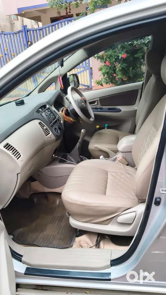 Toyota Innova 2.5 Vx 2011